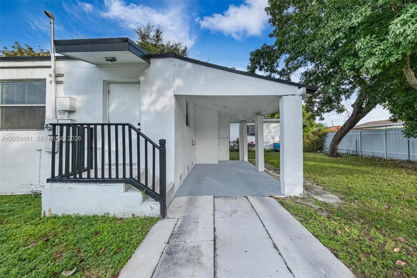 1244 NW 45th St