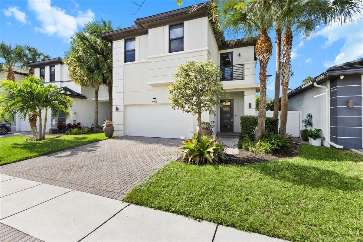 4931 Whispering Way