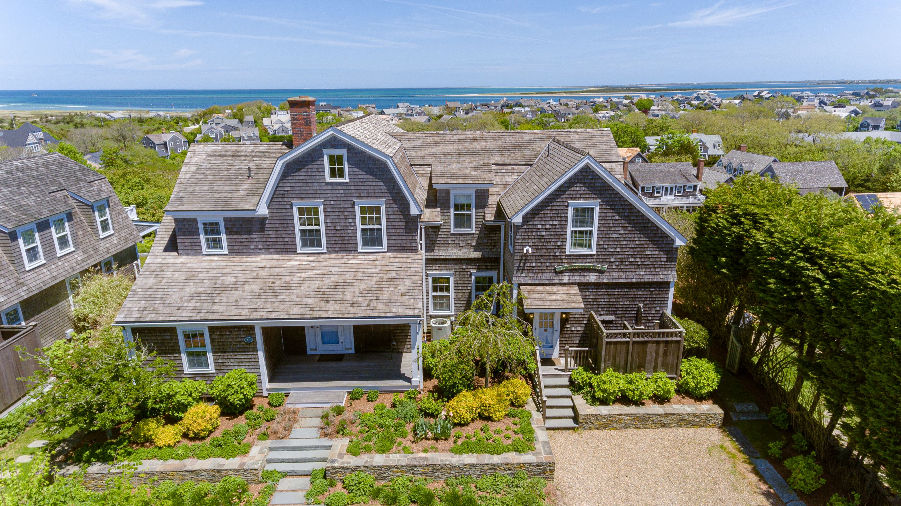 39 Cliff Road 