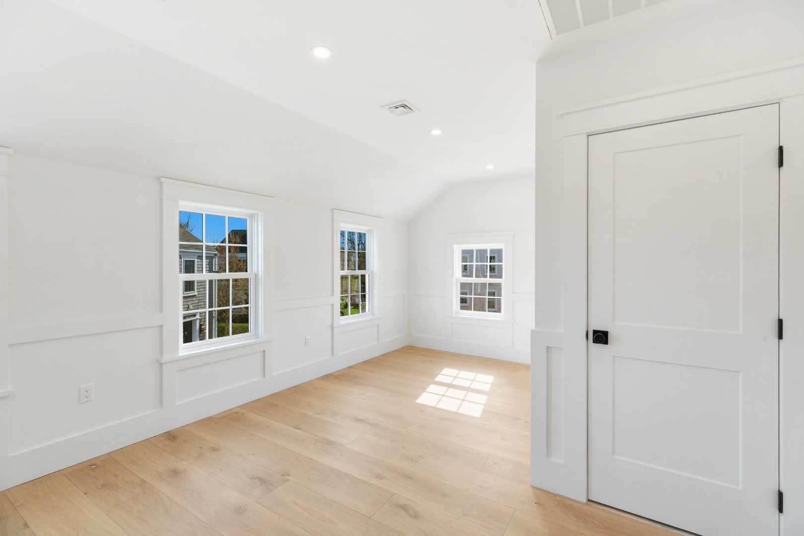 6 Mariner Way