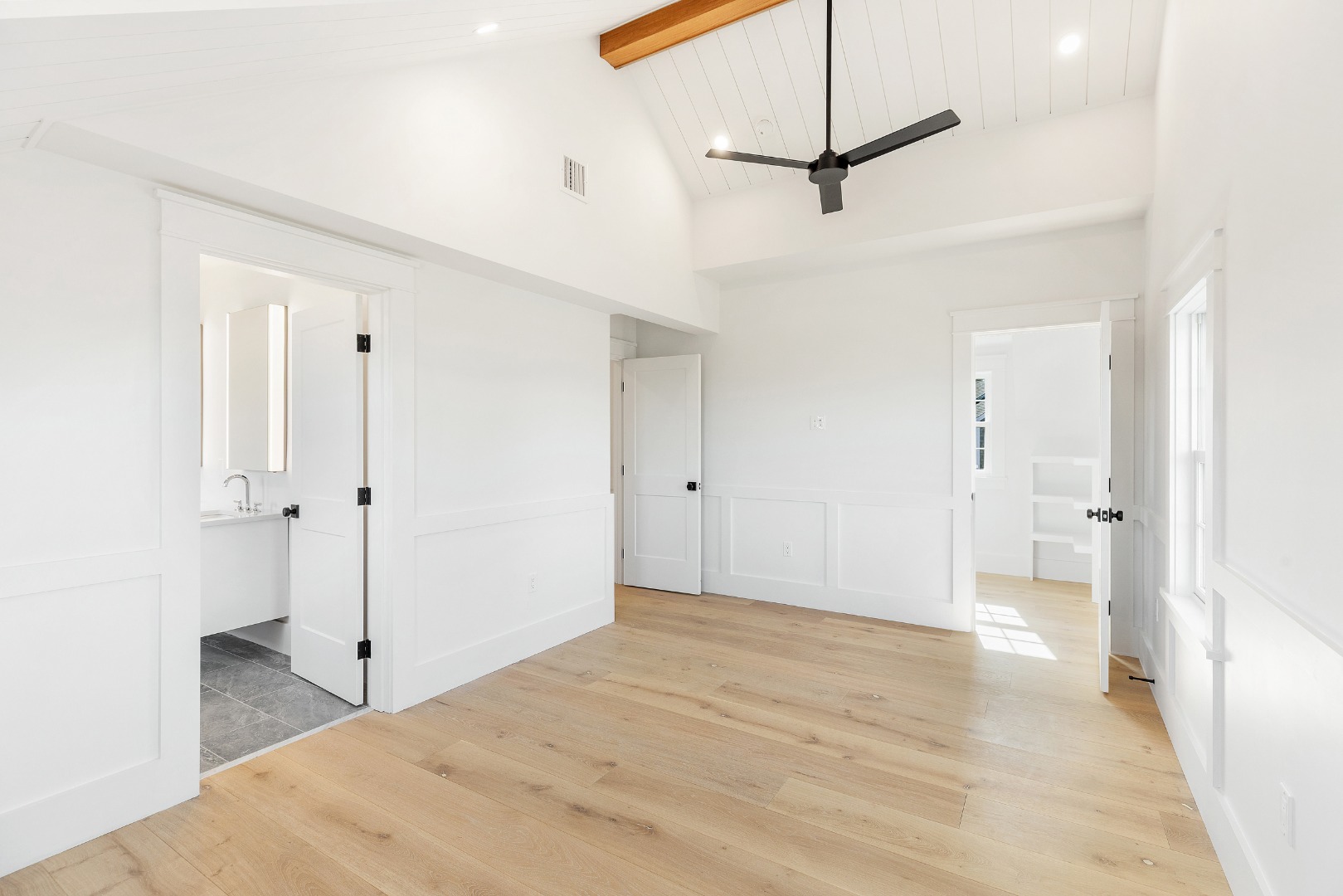 6 Mariner Way
