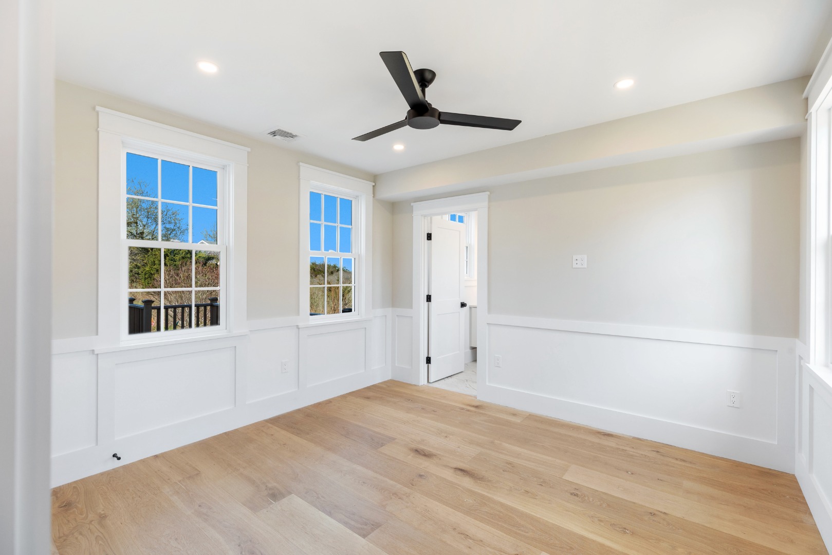 6 Mariner Way