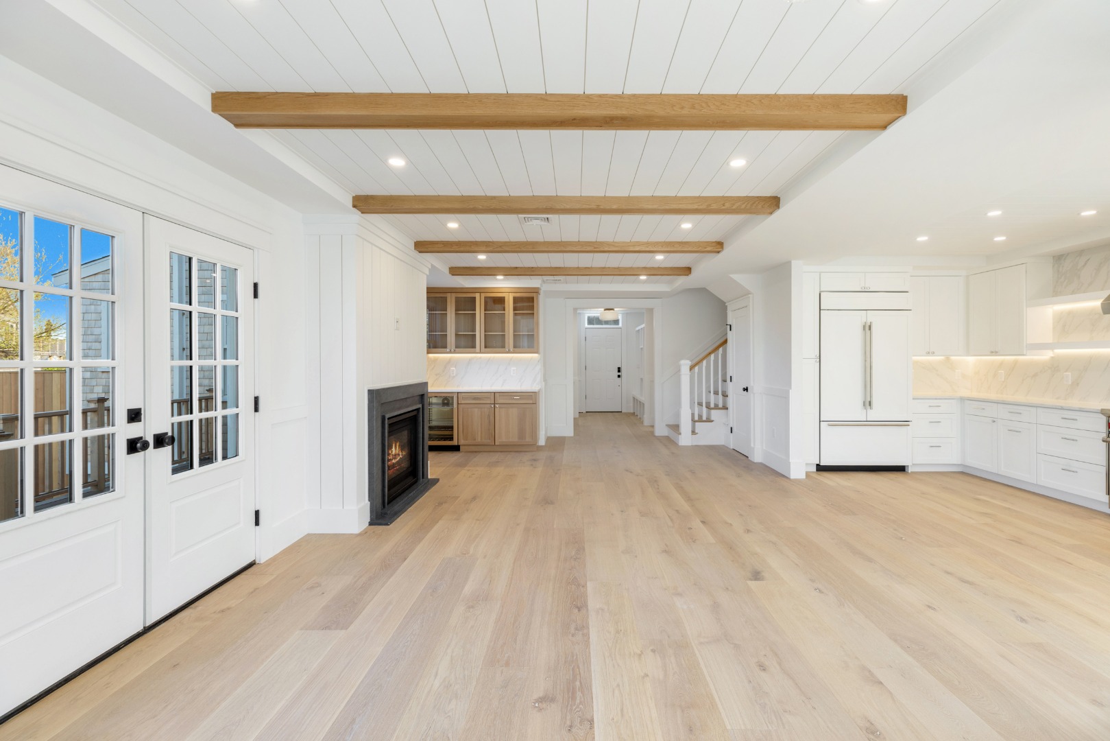 6 Mariner Way