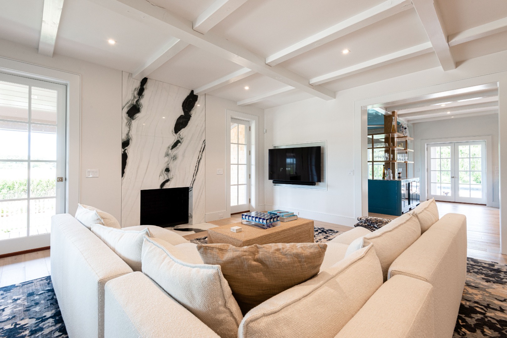 1 Smooth Hummocks Way & 1 Farmview Drive