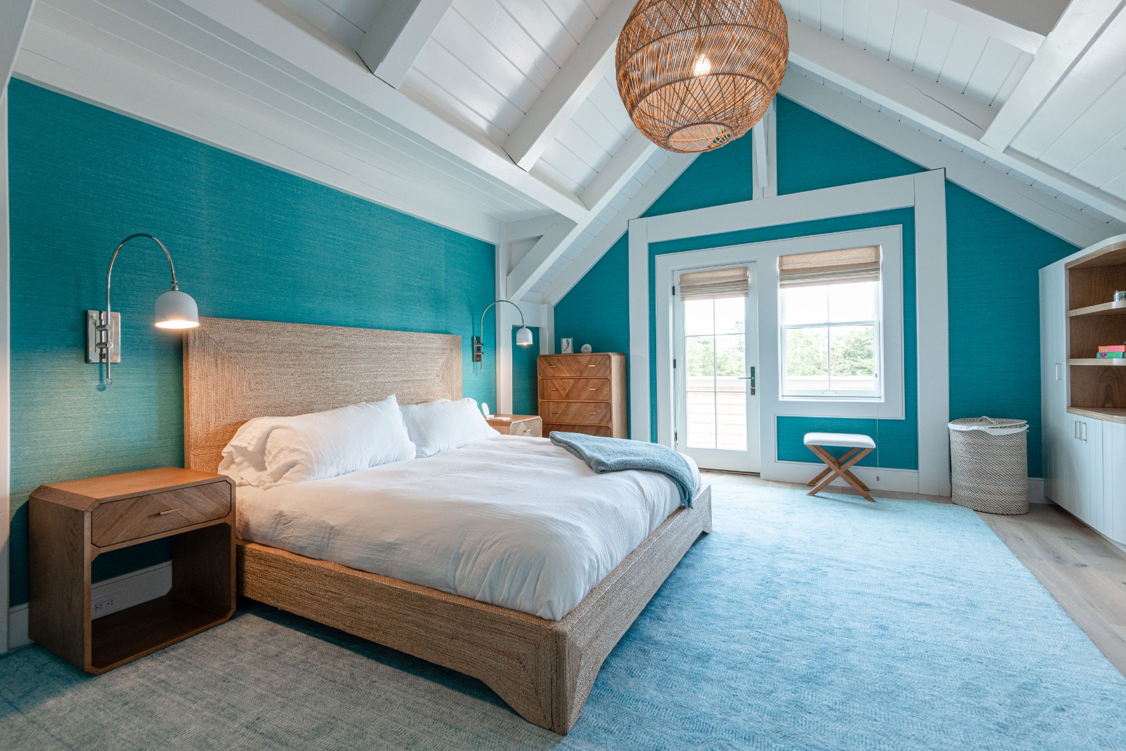 1 Smooth Hummocks Way & 1 Farmview Drive