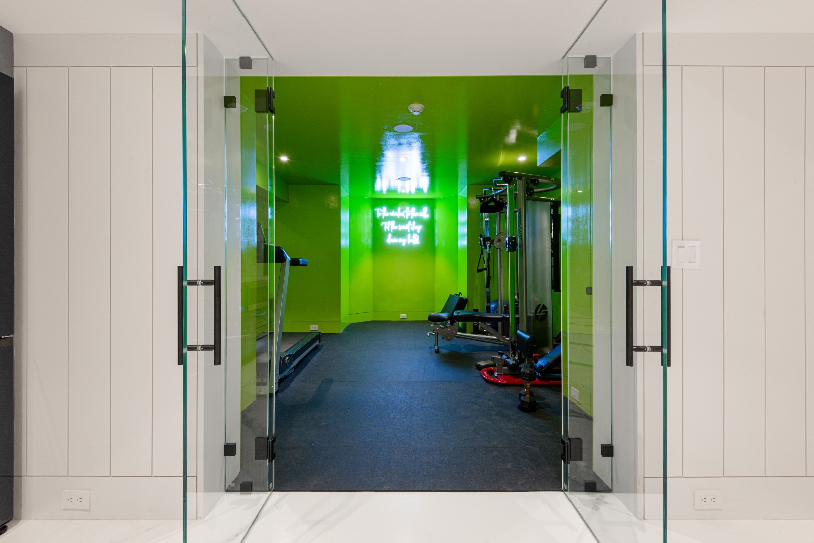 1 Smooth Hummocks Way & 1 Farmview Drive