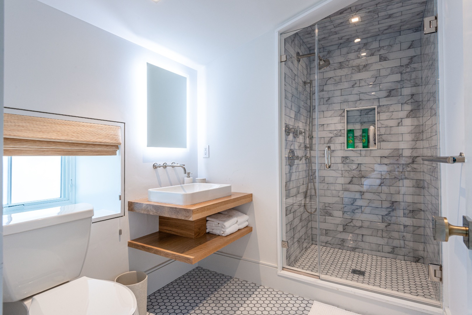 1 Smooth Hummocks Way & 1 Farmview Drive