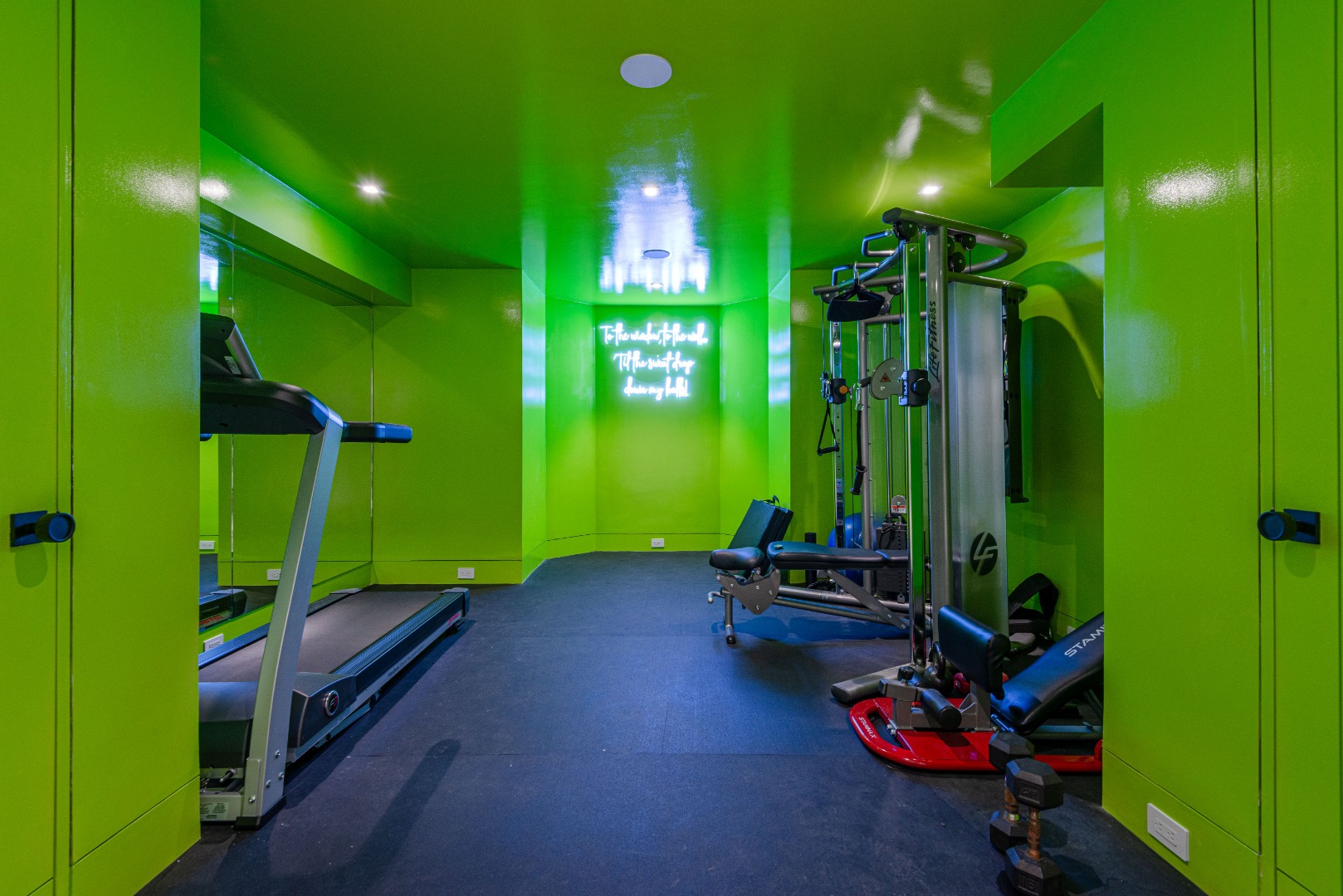 1 Smooth Hummocks Way & 1 Farmview Drive