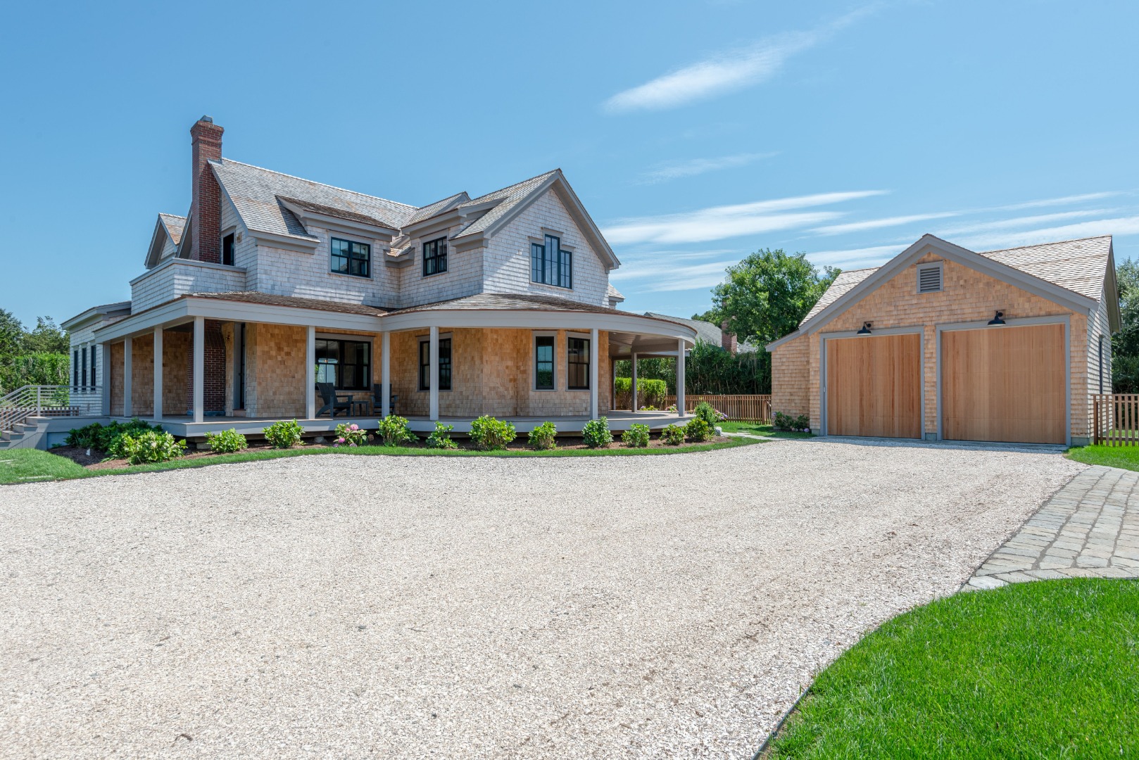 1 Smooth Hummocks Way & 1 Farmview Drive