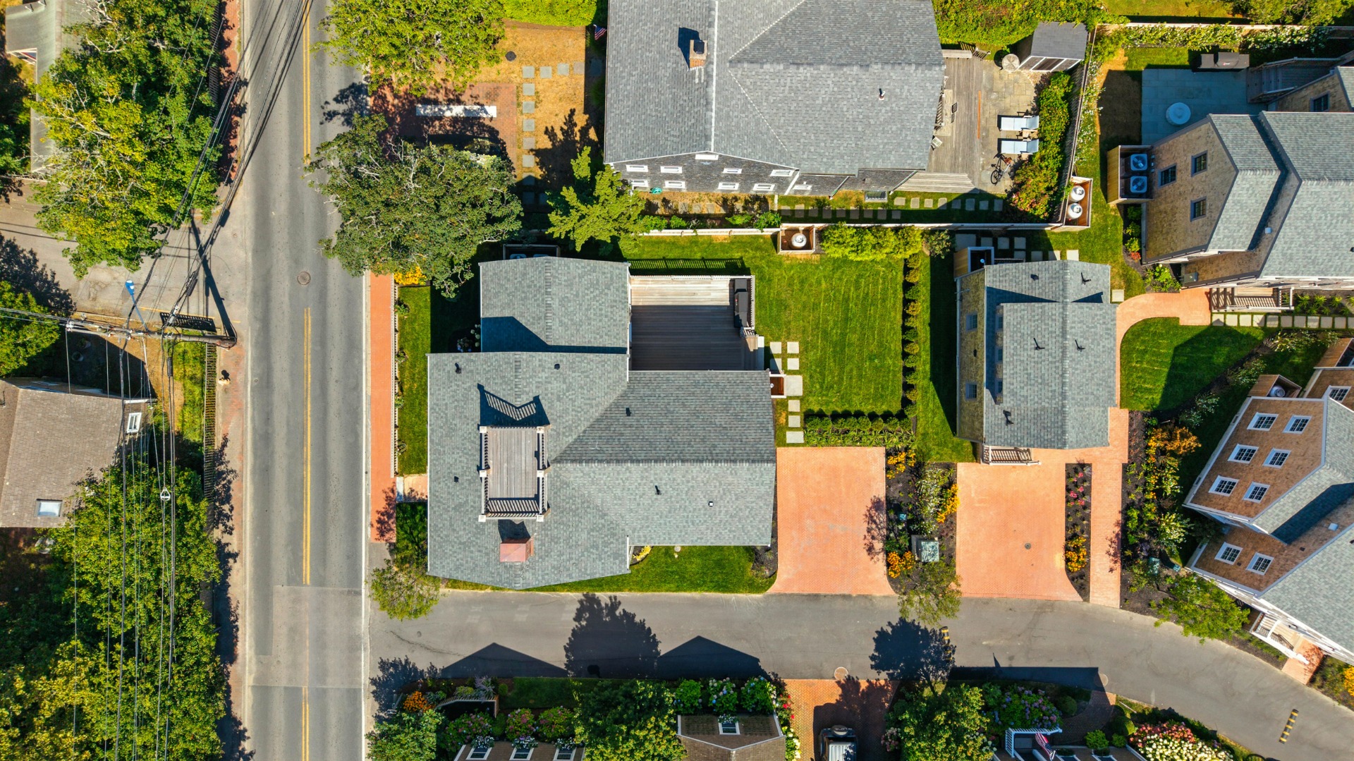 2 Mariner Way
