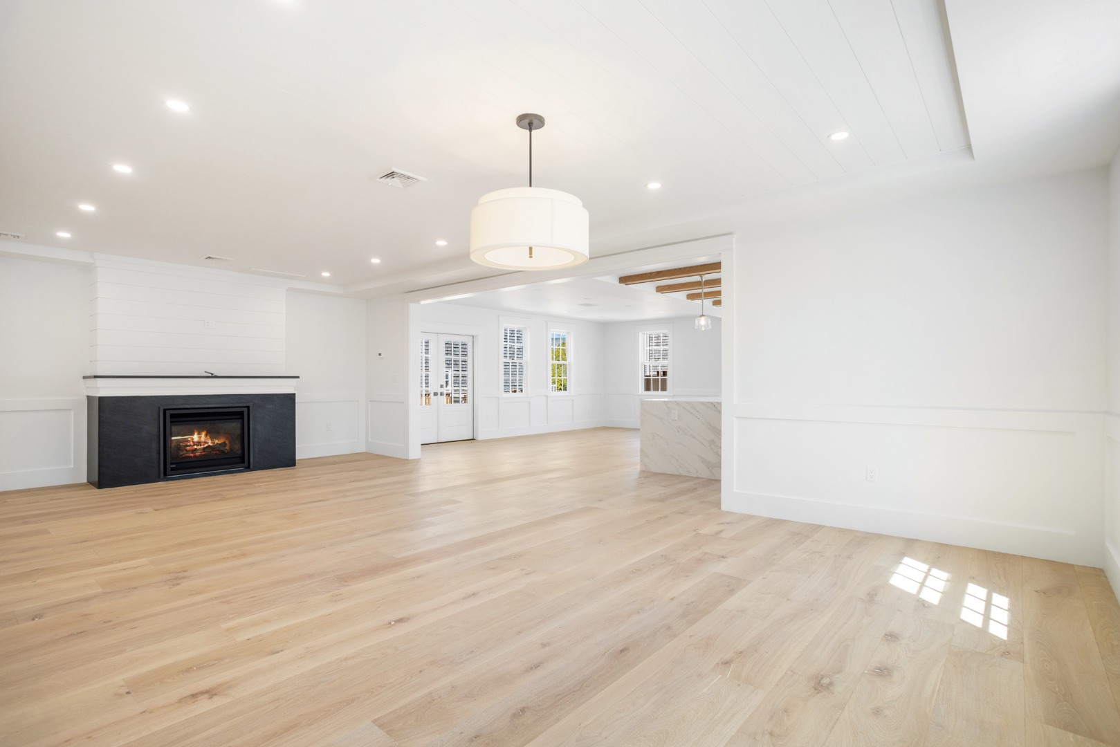 2 Mariner Way
