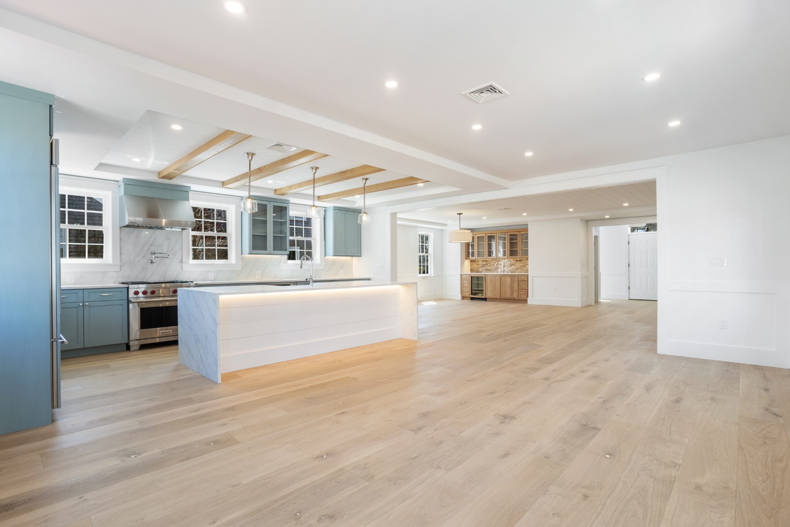 2 Mariner Way