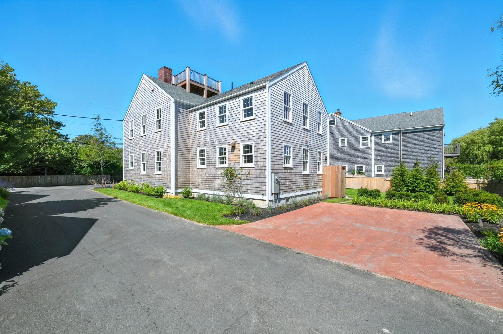 2 Mariner Way