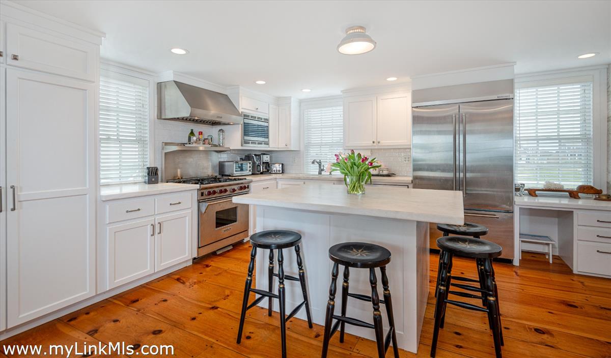 6 Marion Avenue