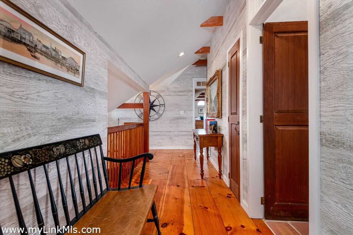 6 Marion Avenue