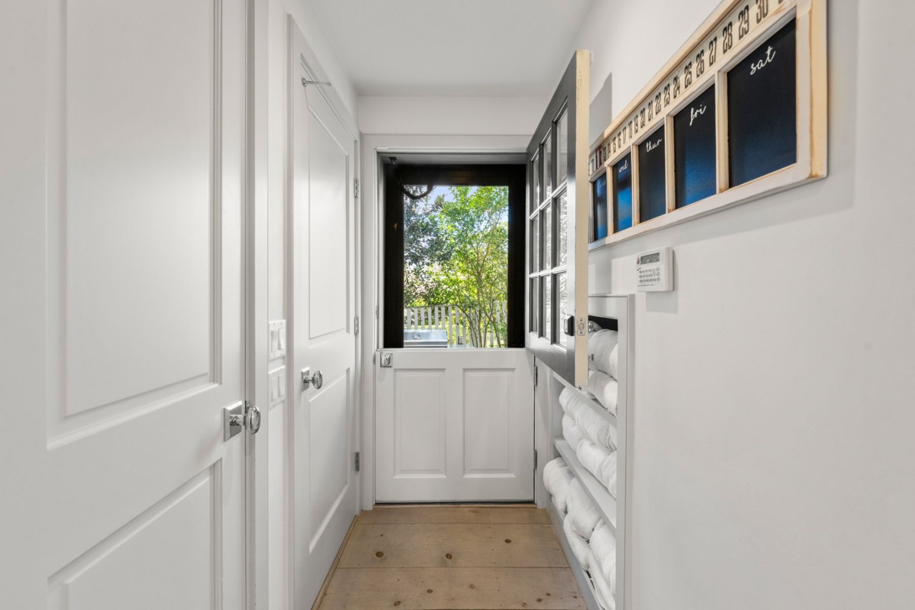 21.5 Hussey Street (21 1/2)