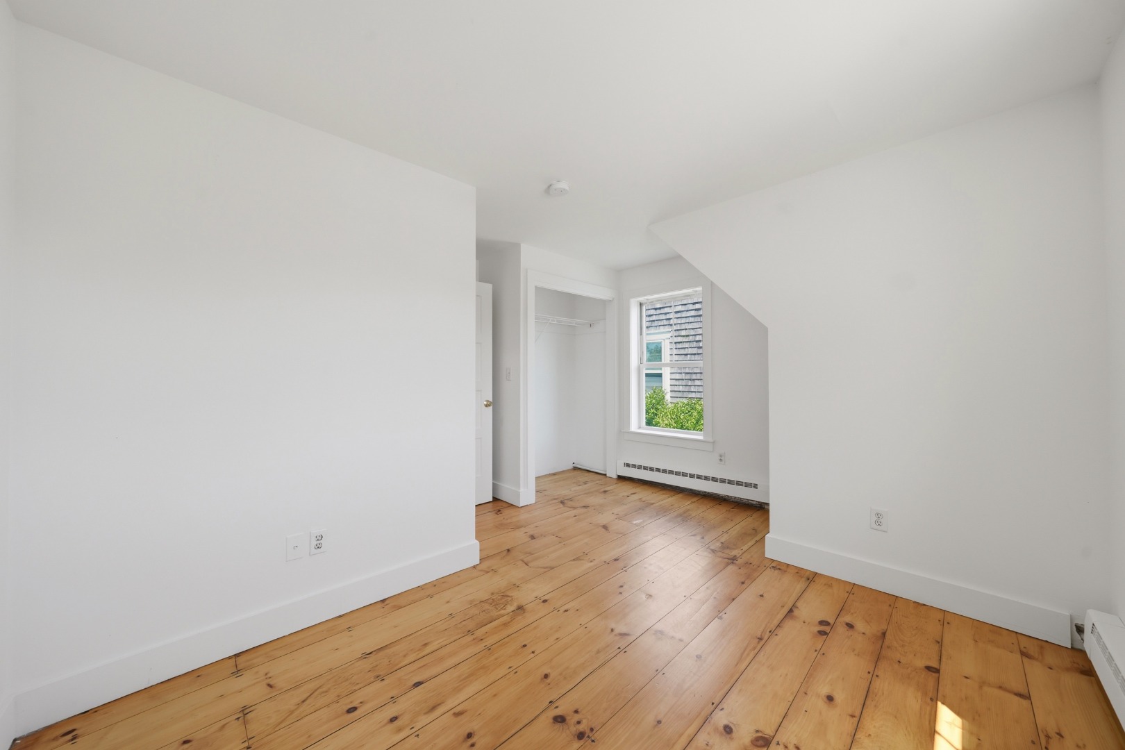 14 Essex Road