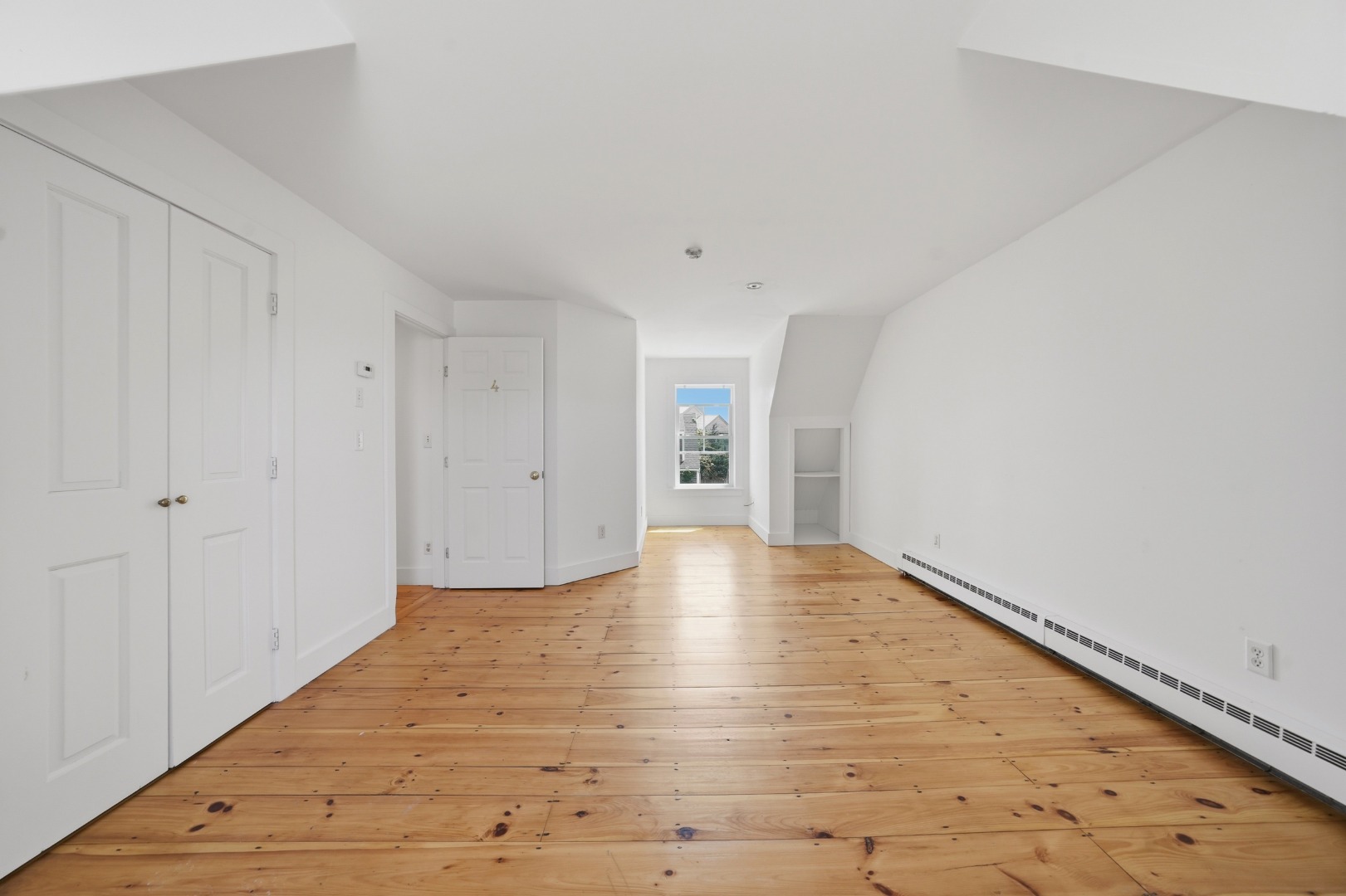 14 Essex Road