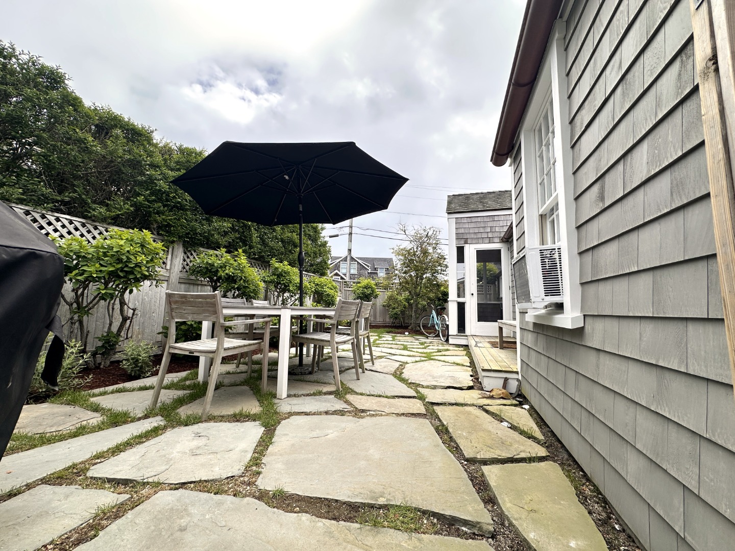 1 East Lincoln Avenue