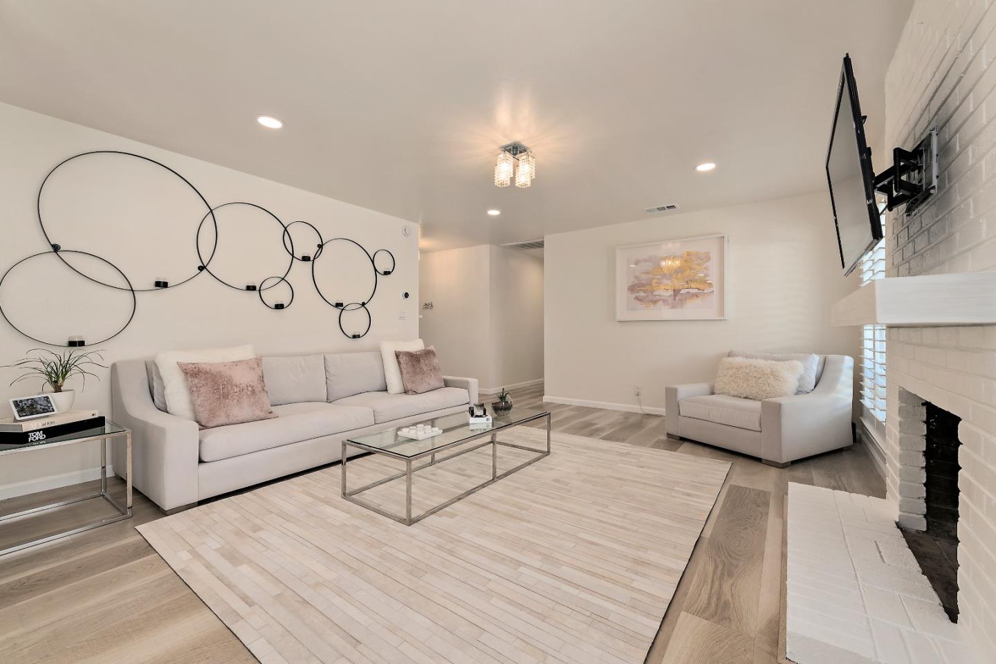 907 Bainbridge ct