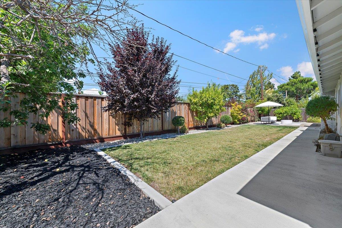 907 Bainbridge ct