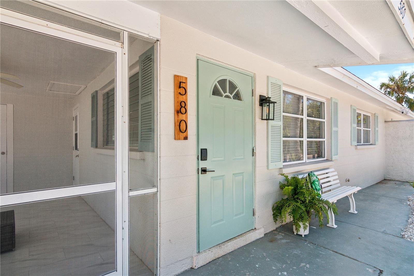 578-580 COMPANION WAY