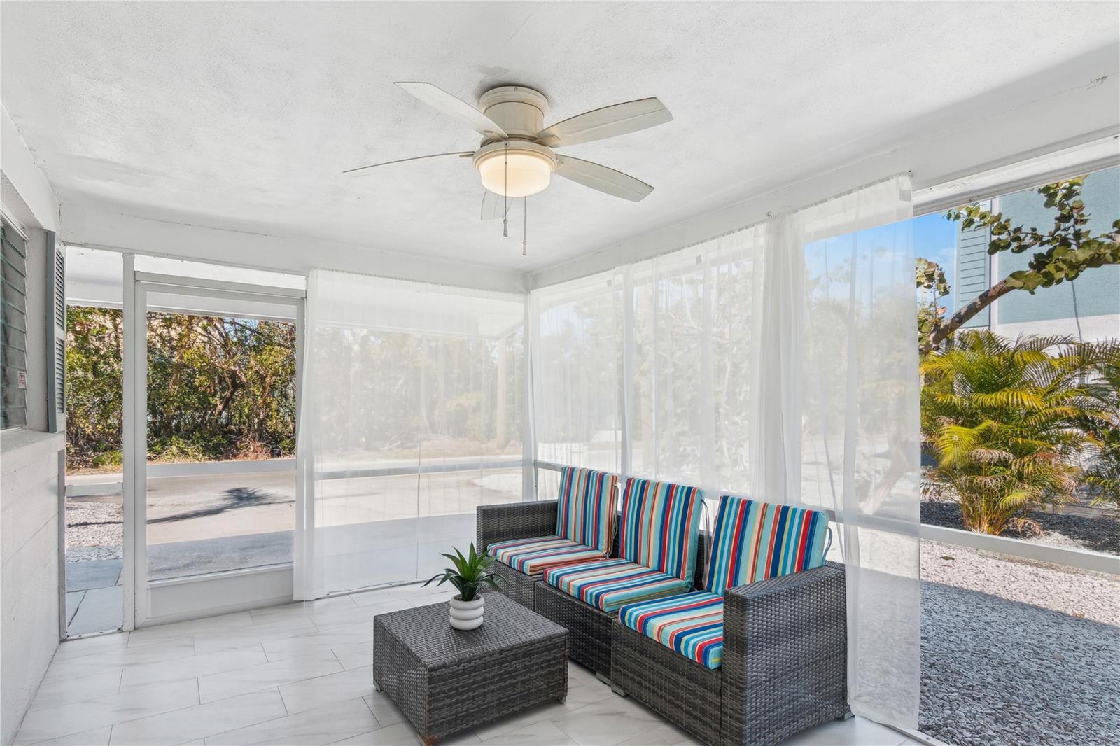 578-580 COMPANION WAY