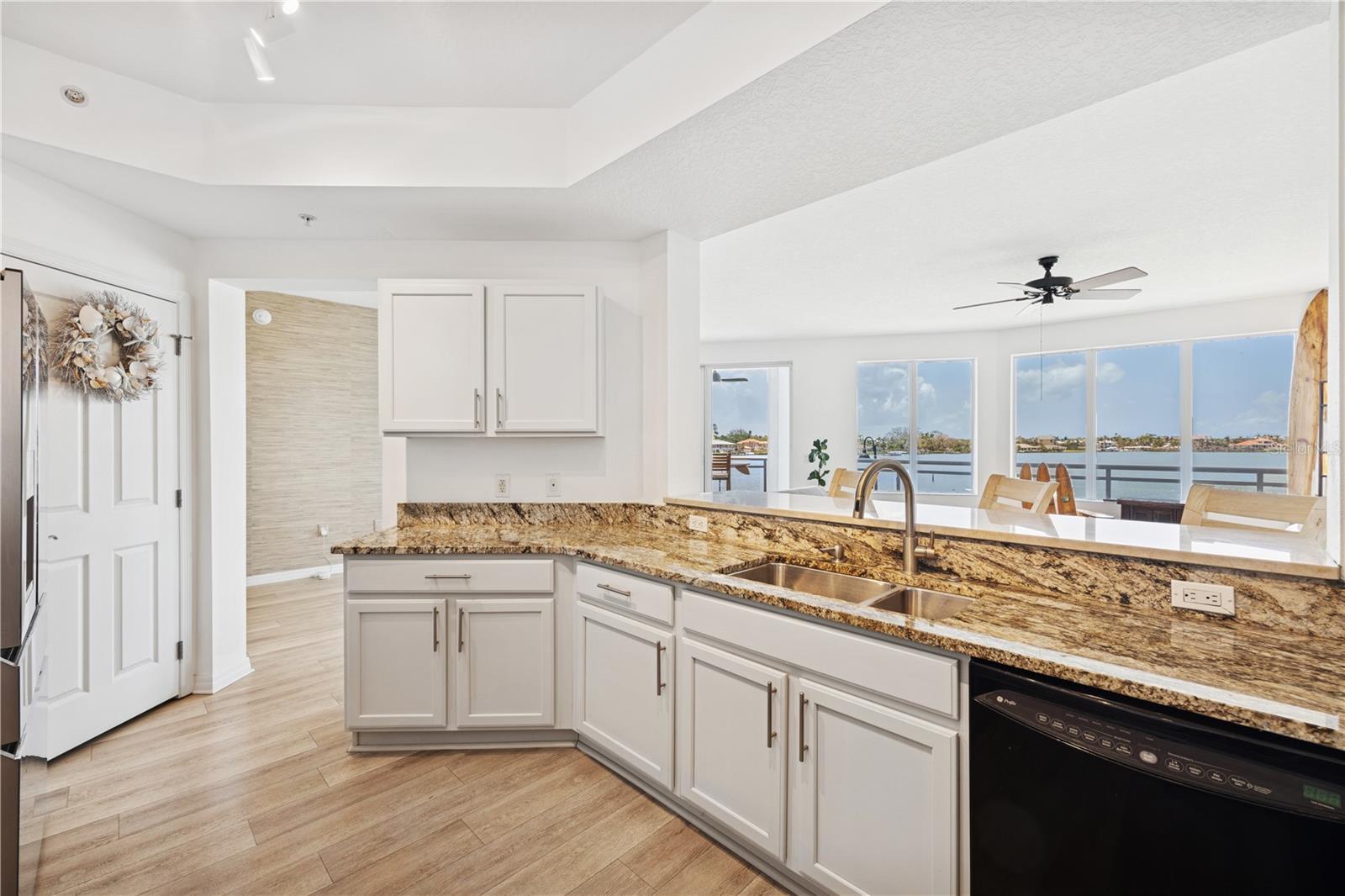 516 TAMIAMI TRL S #306