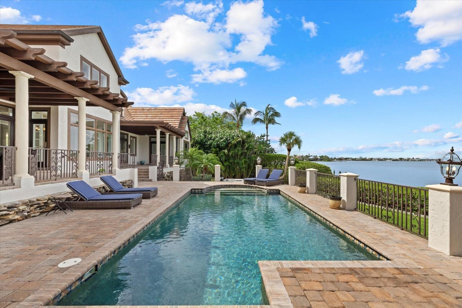 4315 MANGROVE PL