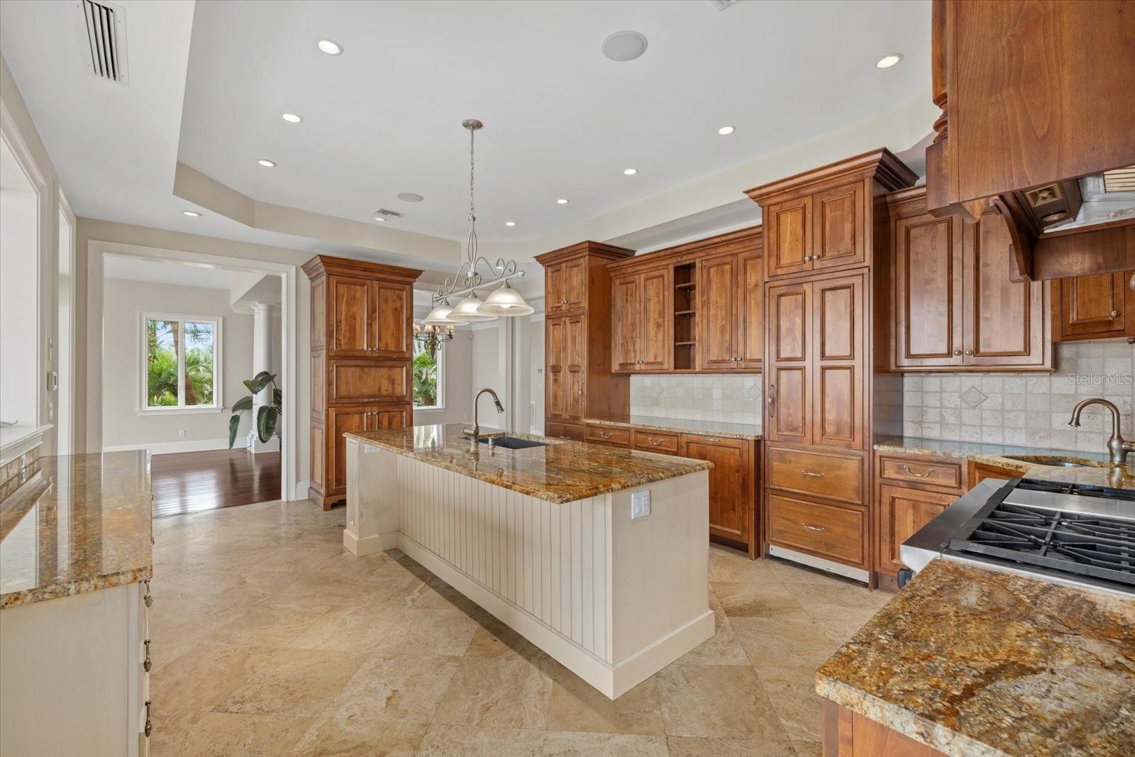 4315 MANGROVE PL