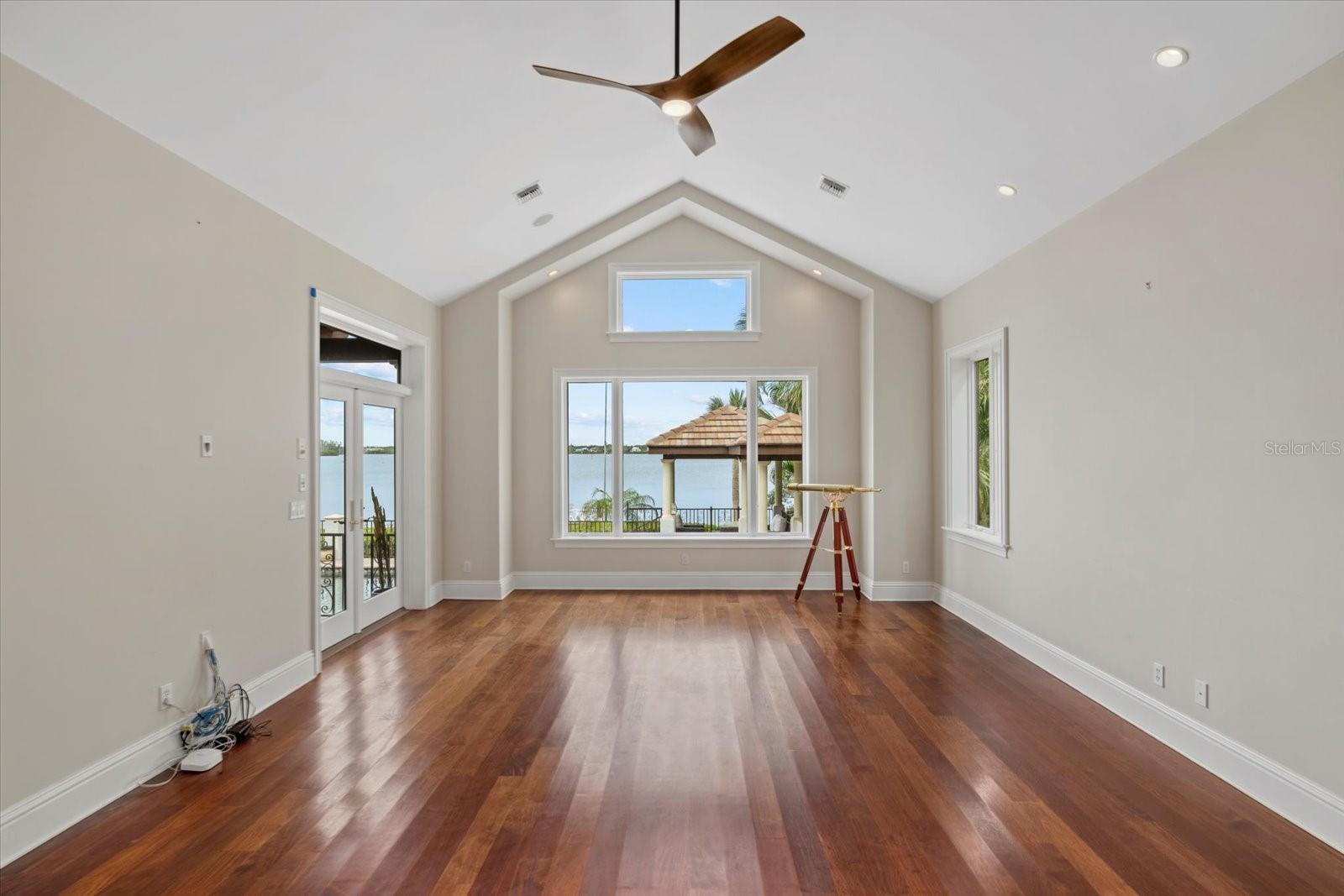 4315 MANGROVE PL