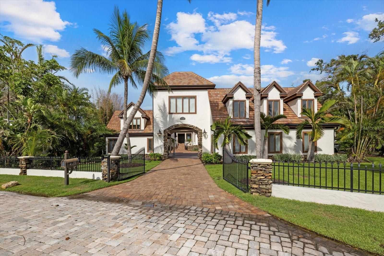 4315 MANGROVE PL