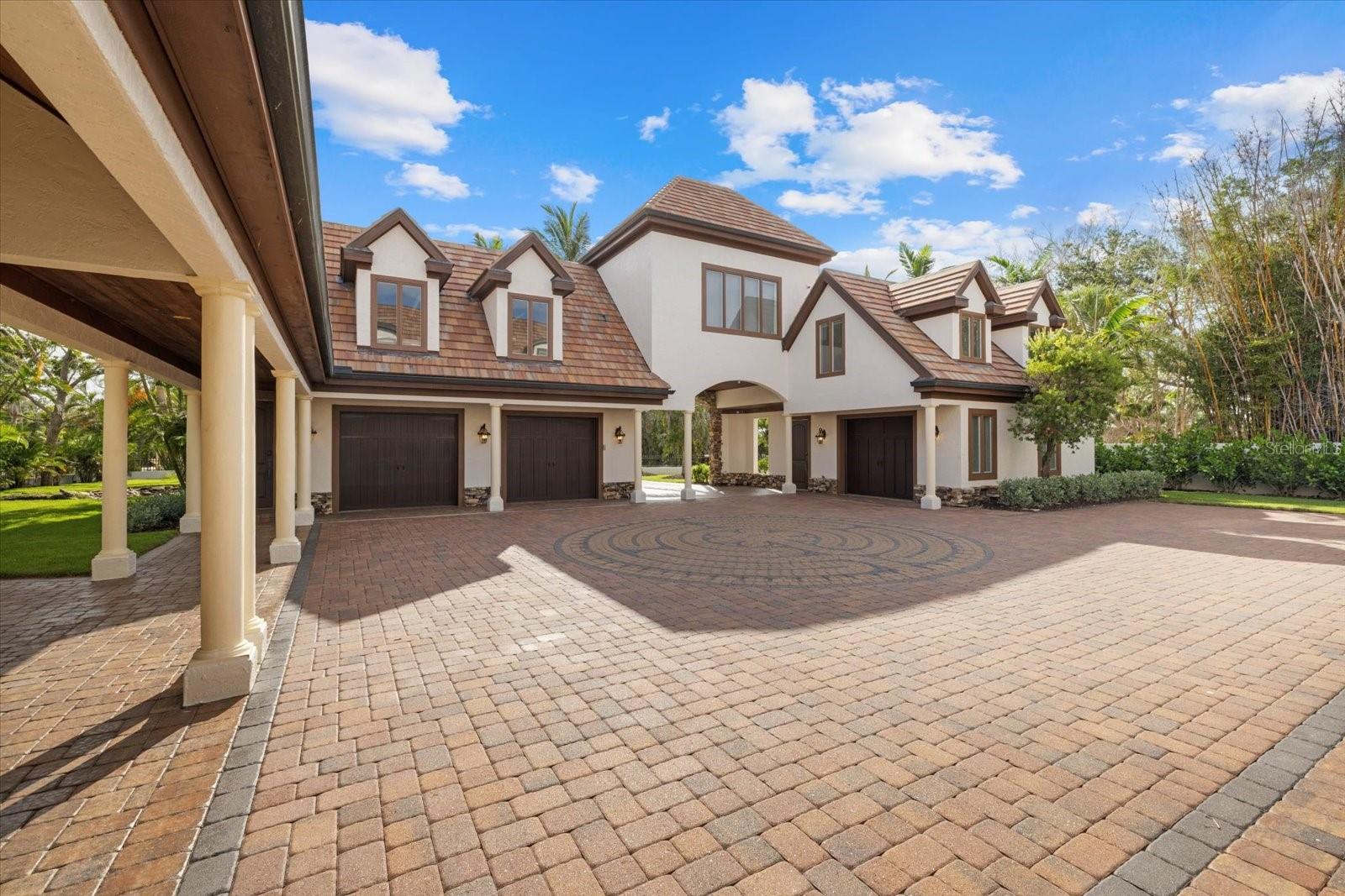 4315 MANGROVE PL
