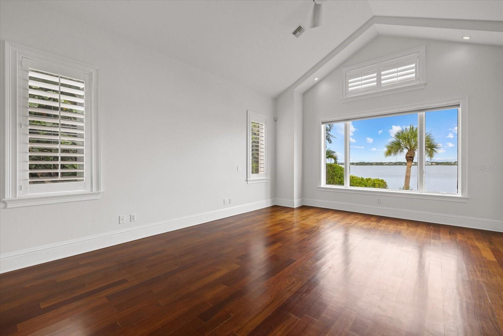 4315 MANGROVE PL