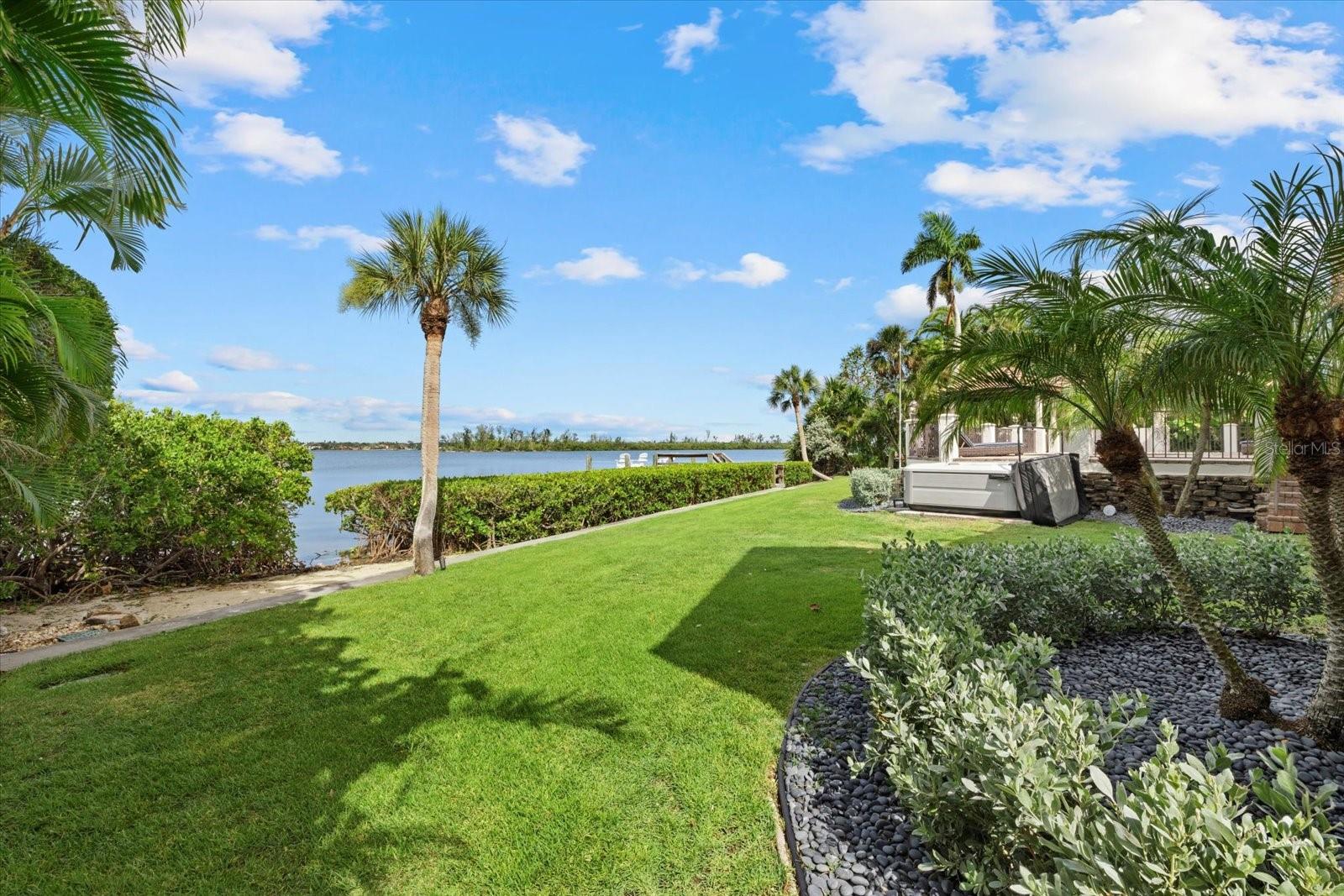 4315 MANGROVE PL