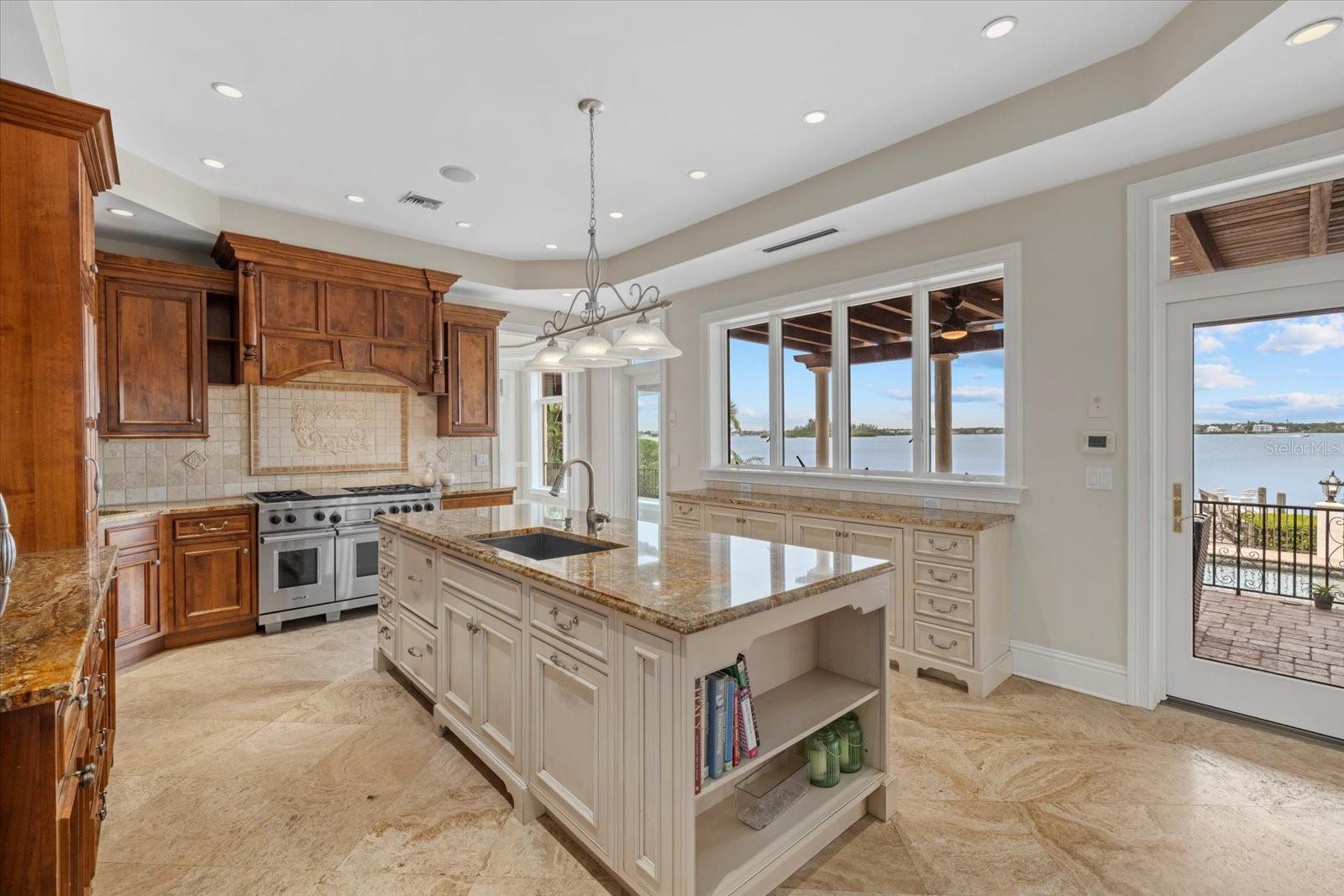 4315 MANGROVE PL