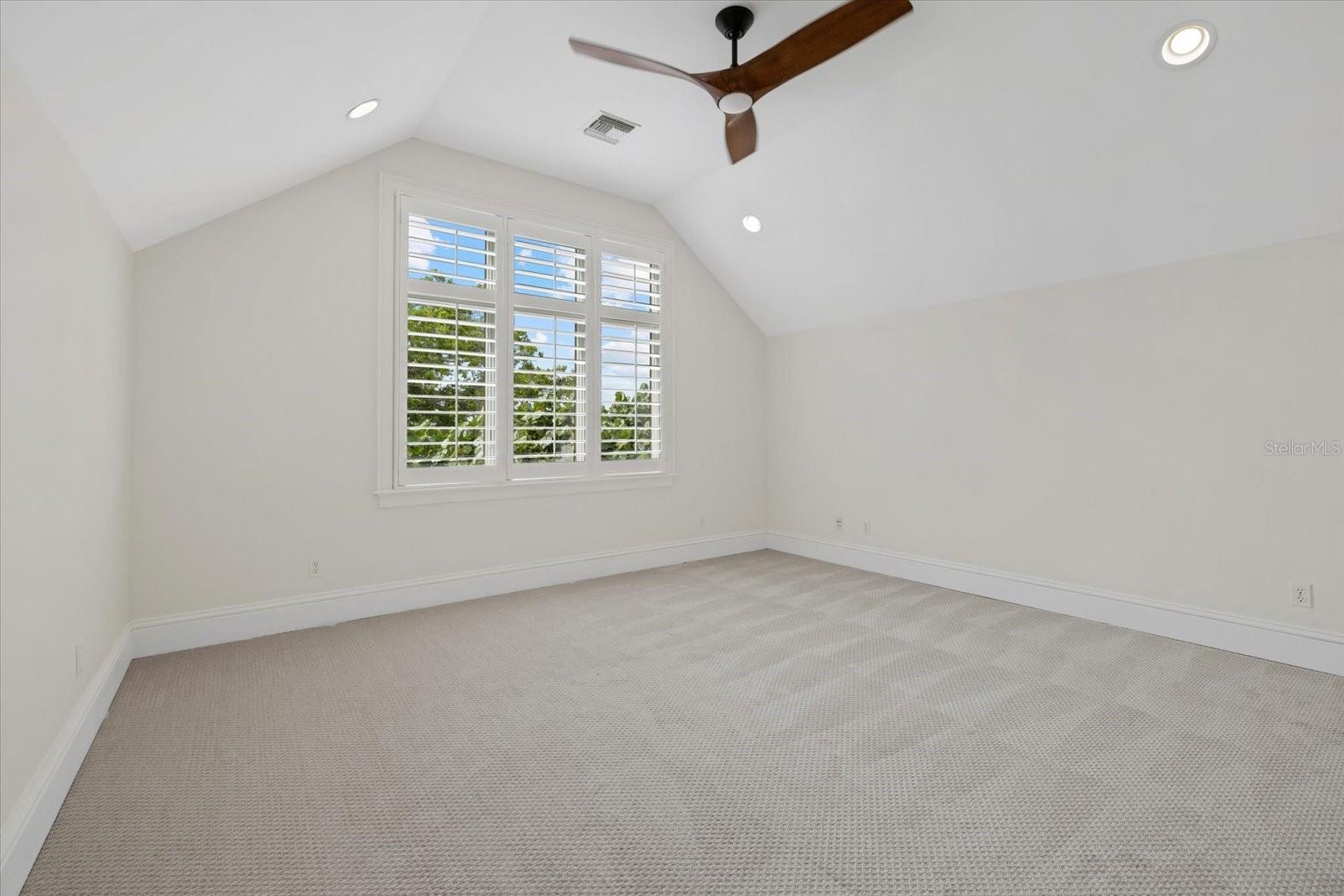 4315 MANGROVE PL