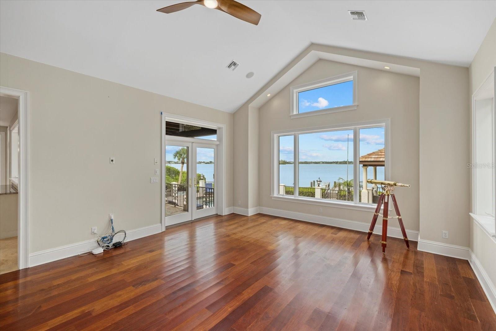 4315 MANGROVE PL