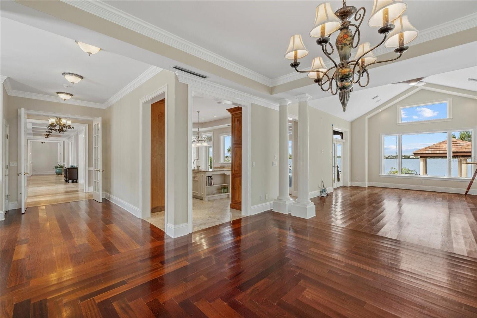 4315 MANGROVE PL