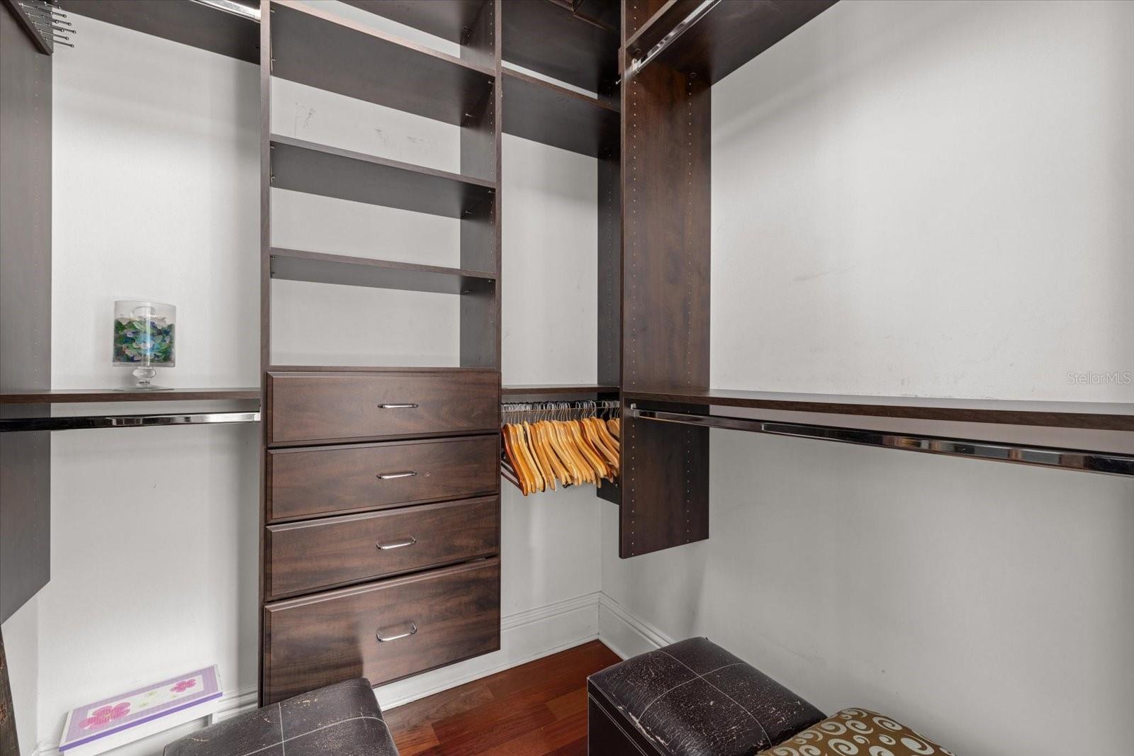 4315 MANGROVE PL