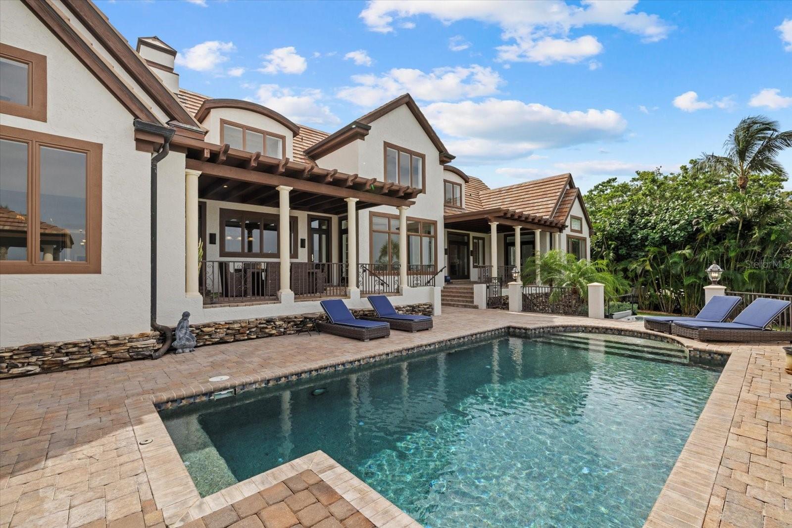 4315 MANGROVE PL