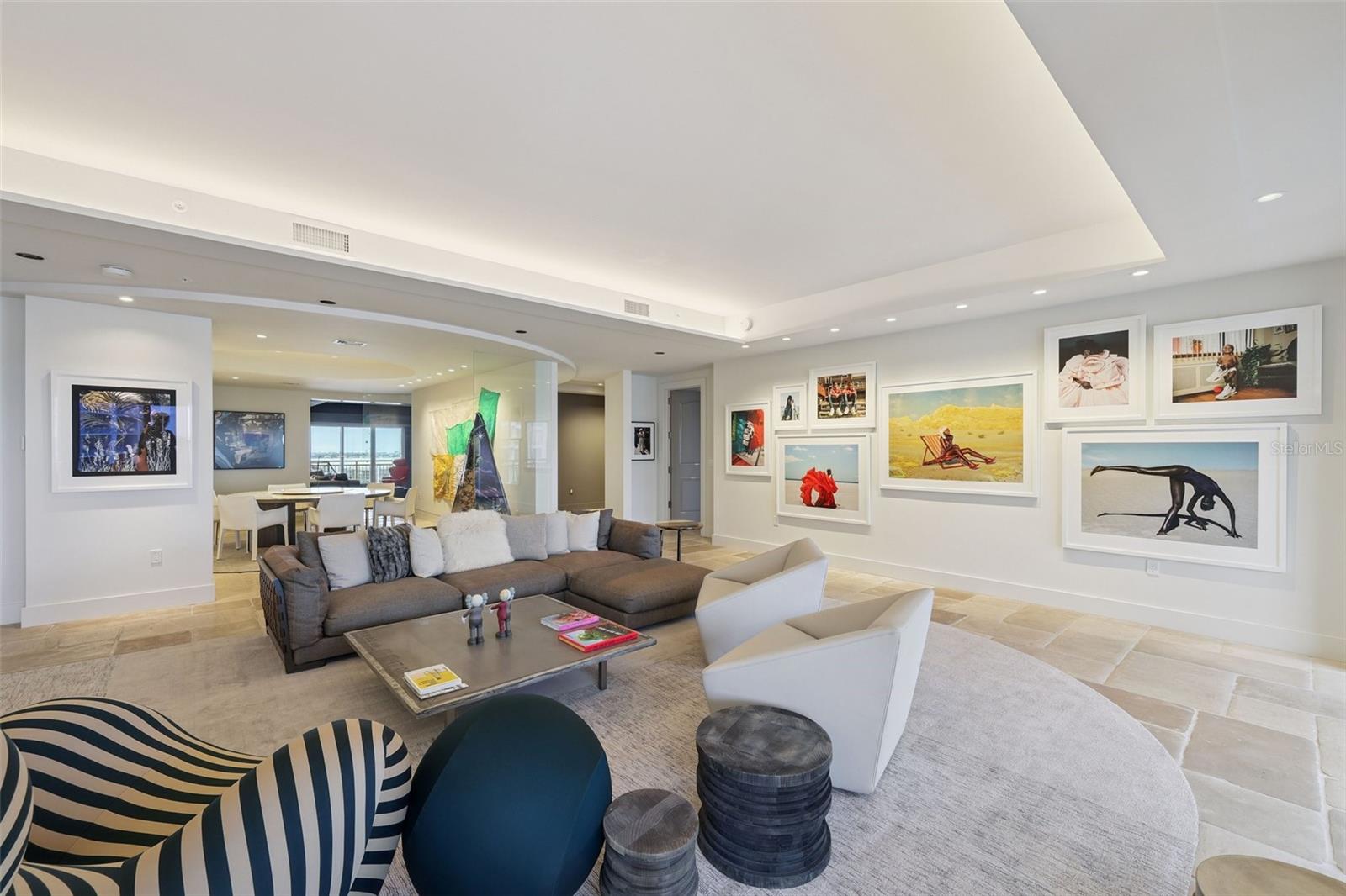 1111 RITZ CARLTON DR #1704