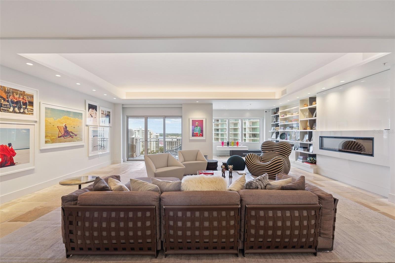 1111 RITZ CARLTON DR #1704