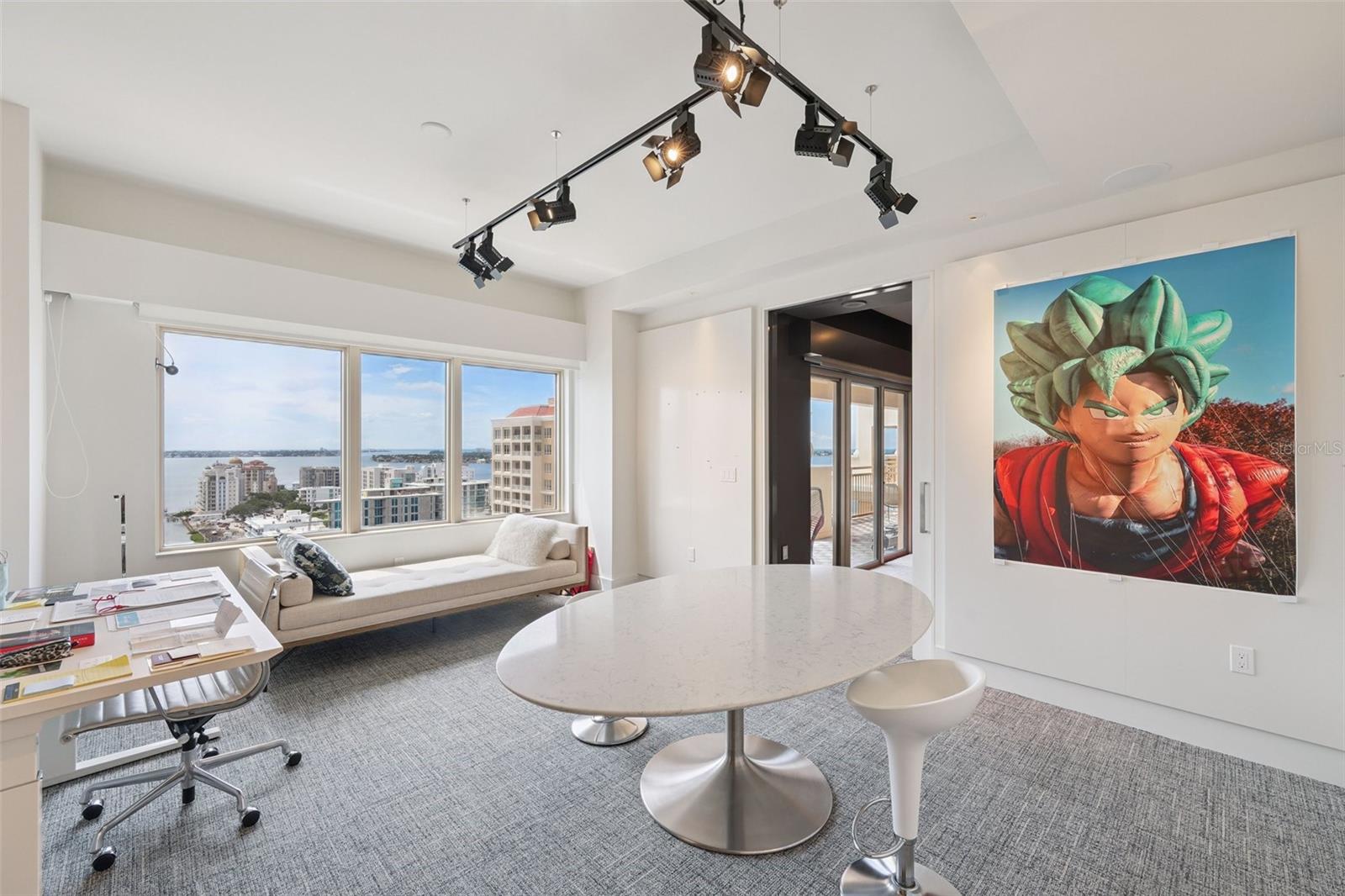 1111 RITZ CARLTON DR #1704