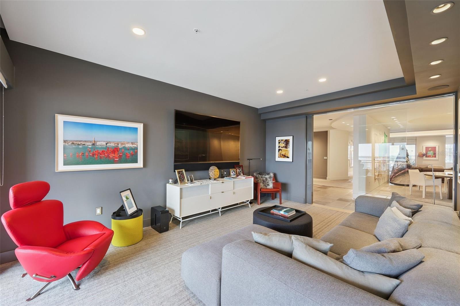 1111 RITZ CARLTON DR #1704