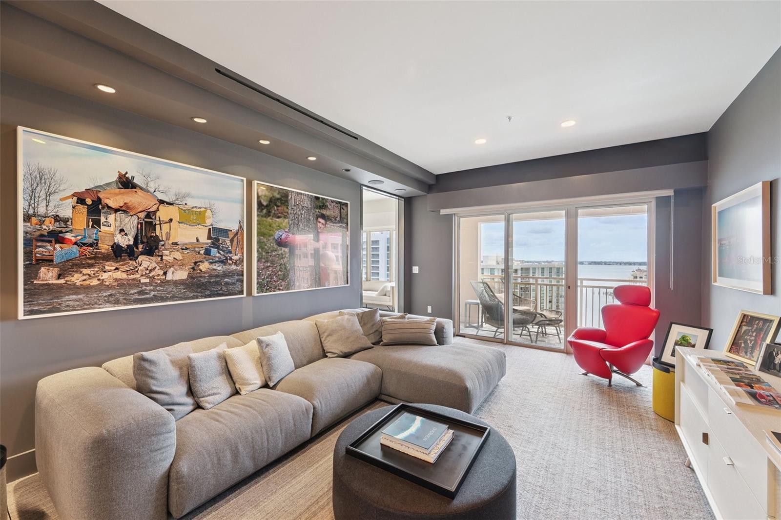 1111 RITZ CARLTON DR #1704