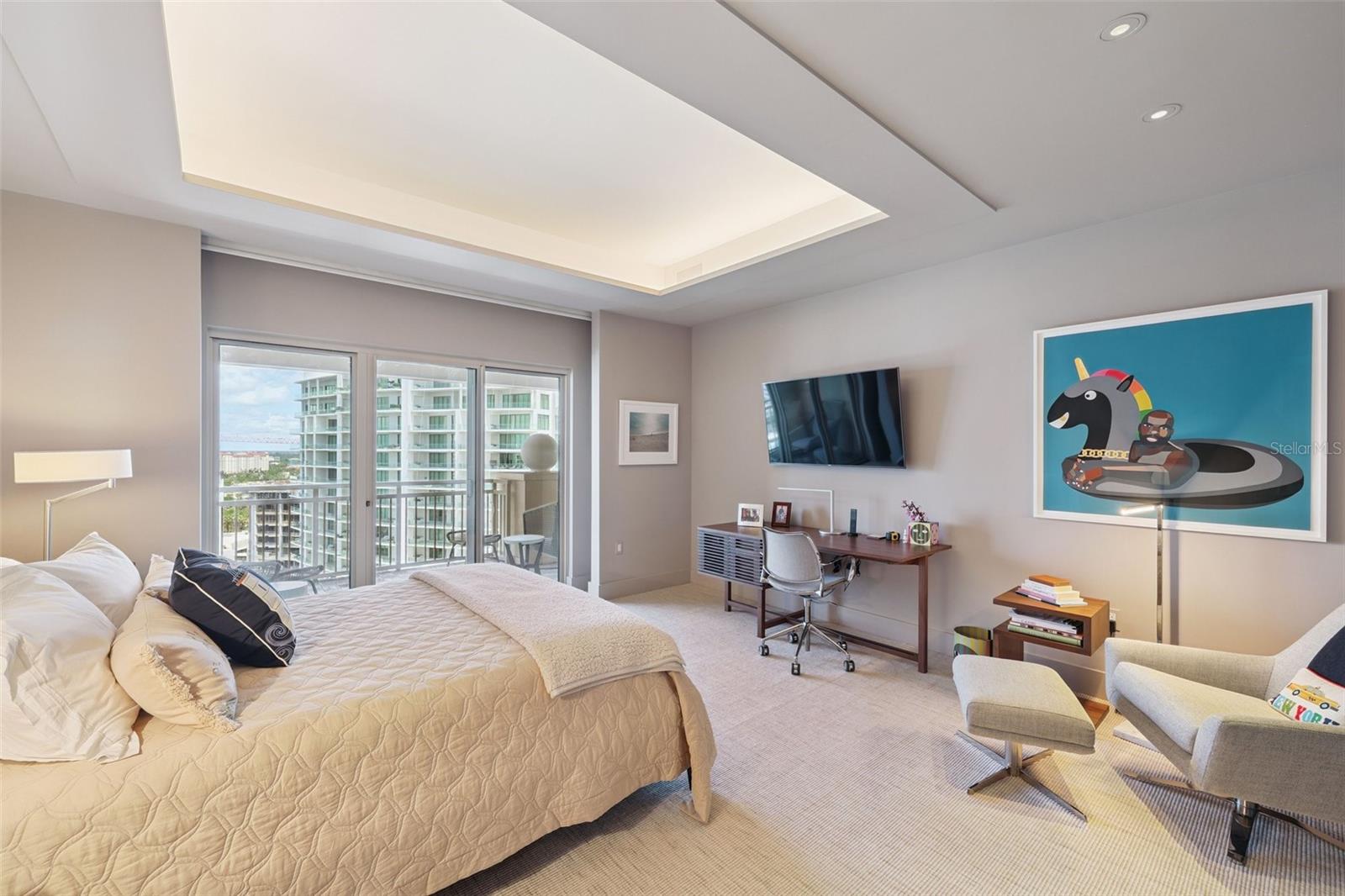 1111 RITZ CARLTON DR #1704