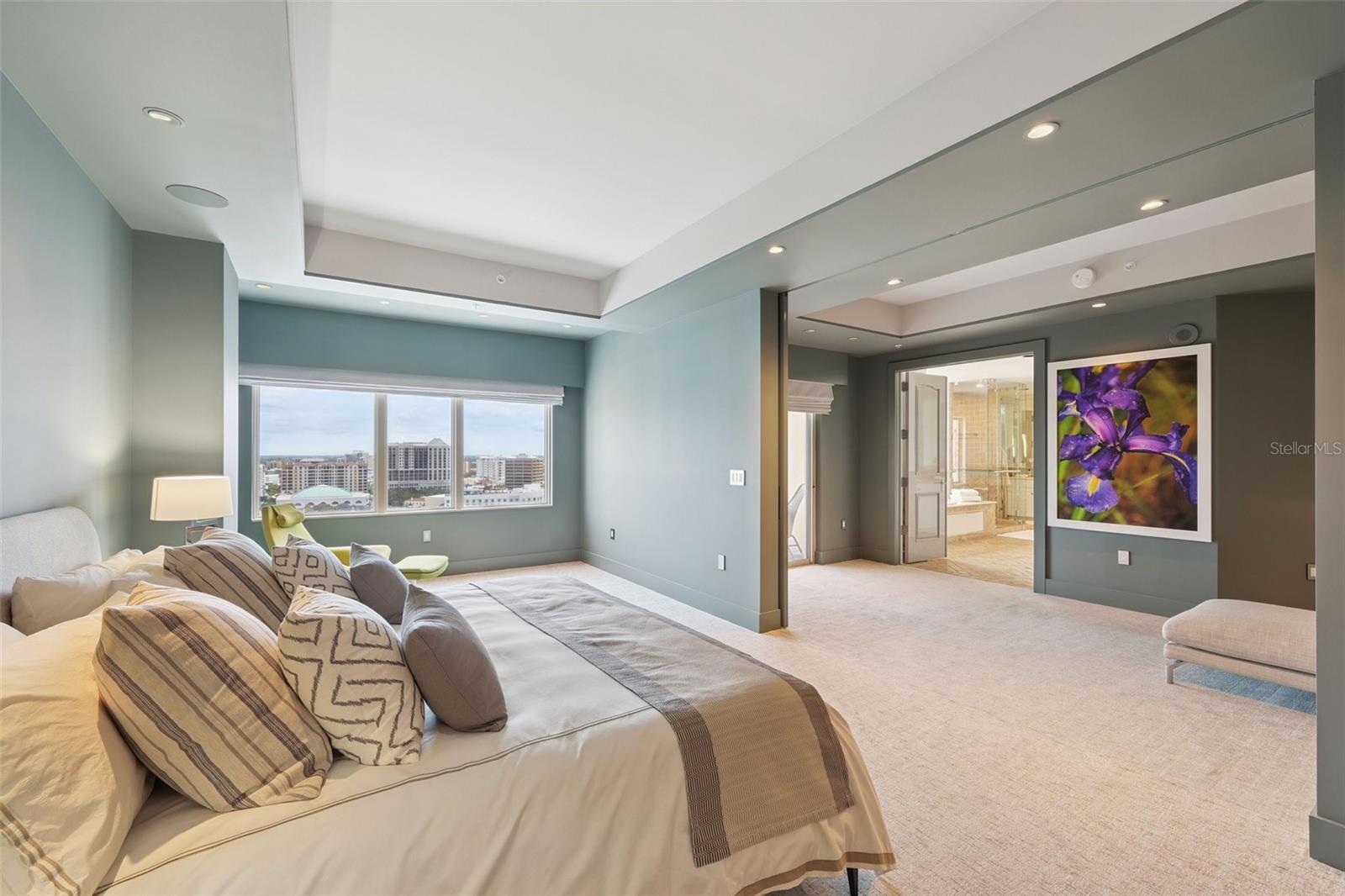 1111 RITZ CARLTON DR #1704