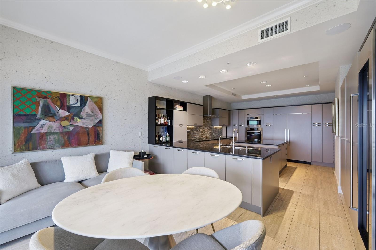 1111 RITZ CARLTON DR #1704