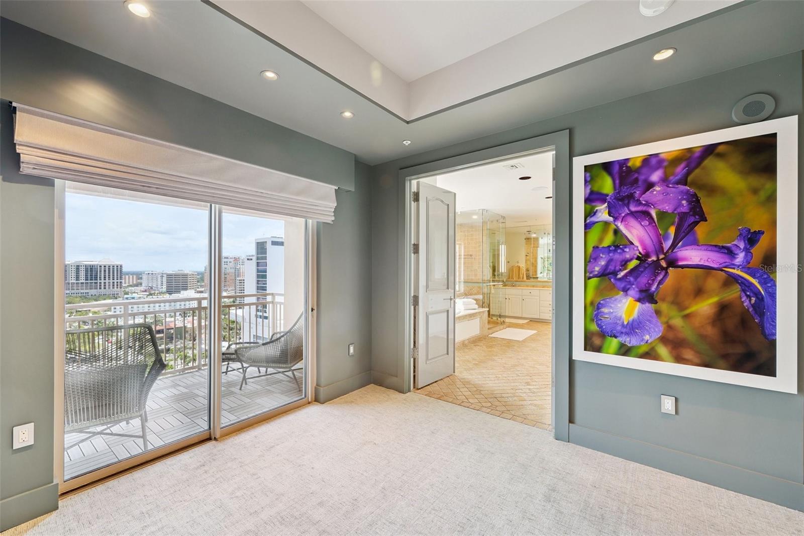 1111 RITZ CARLTON DR #1704